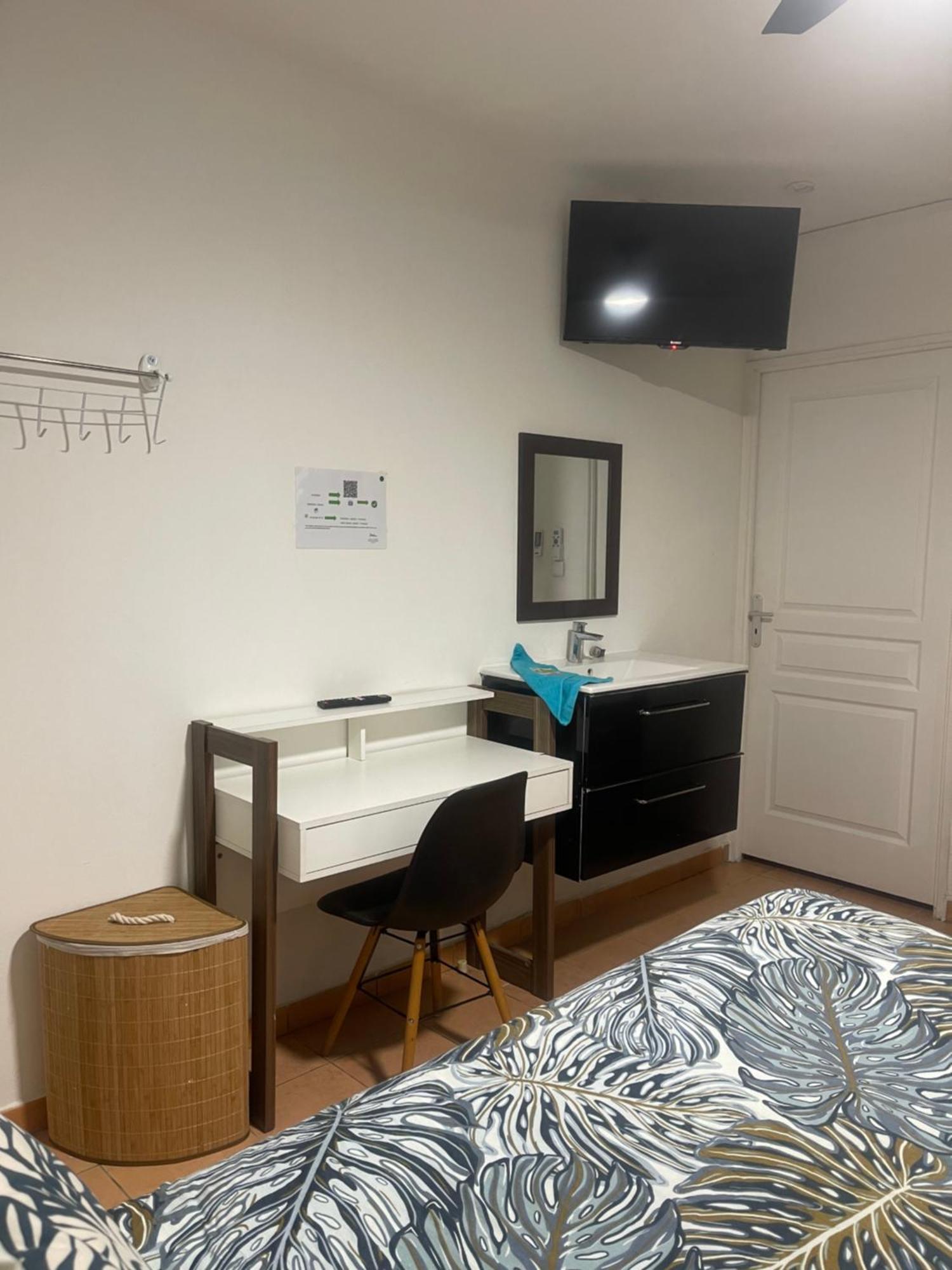 Casa Coliving Avec Chambre Salle De Bain Individuelles Privatives Saint Pierre Esterno foto